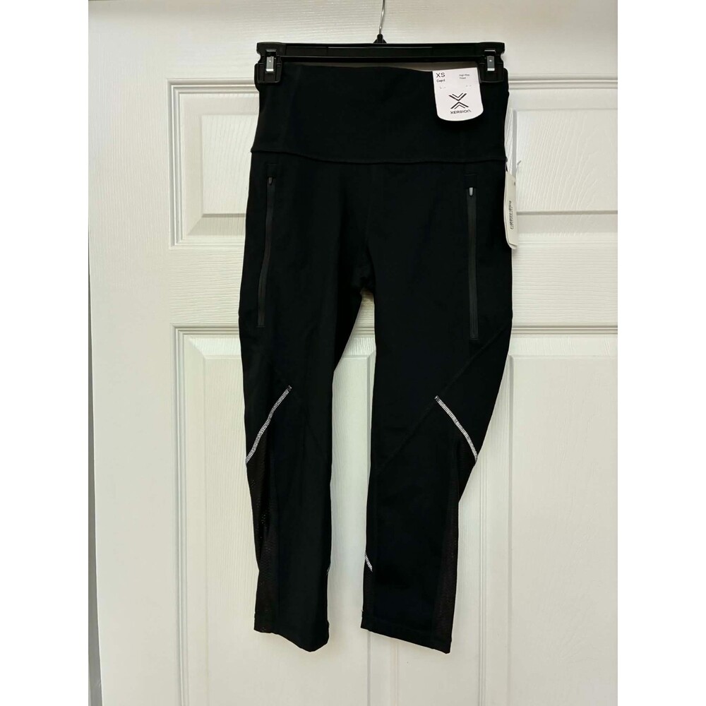 Xersion Capri Leggings Womens XS Black High Rise Quick-Dri Zip Pockets‎ Athletic